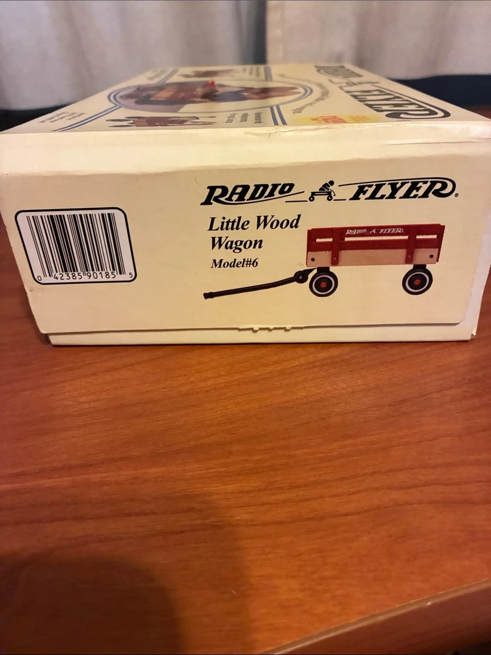 Radio Flyer Little Wood Wagon - Classic Red